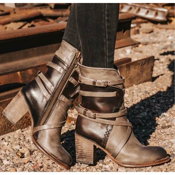 Freebird by Steven Shoes Freebird By Steven Baker Boots In Stone